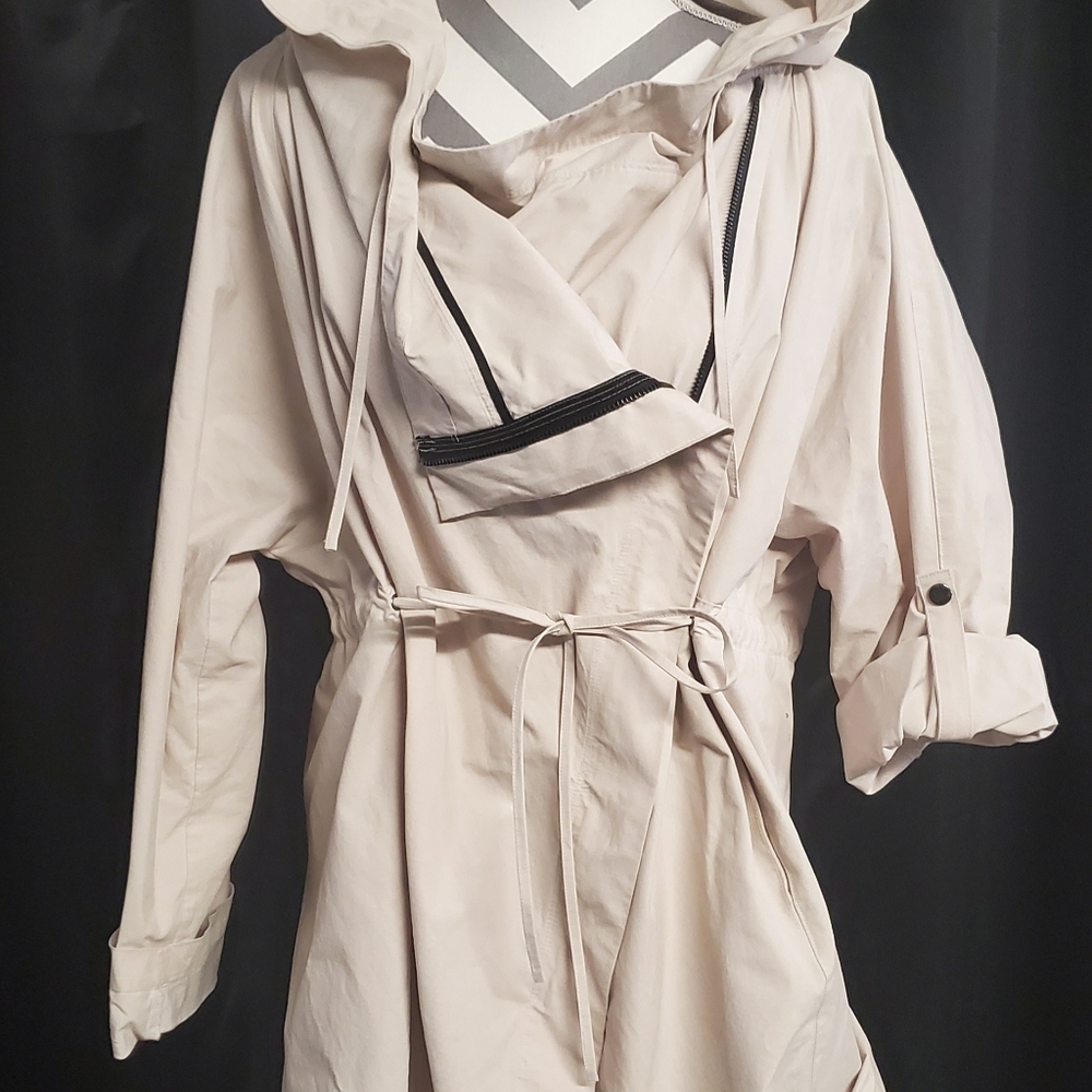 Simply Vera lightweight jacket with hood